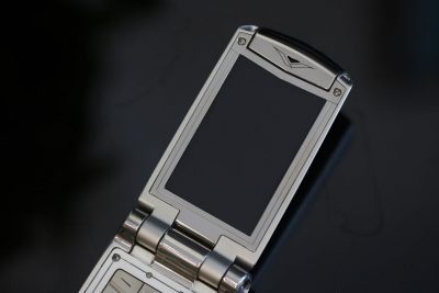 Điện Thoại Vertu Constellation Ayxta Da Cá Sấu Đen