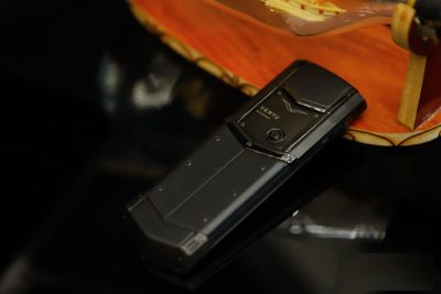 Điện thoại Vertu Signature S Black máy đẹp