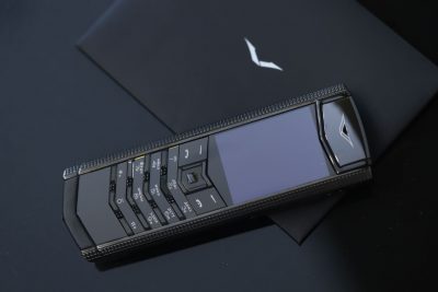 Điện thoại Vertu Signature S Clous De Paris Black
