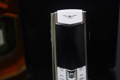 Điện thoại Vertu Signature S Pure White