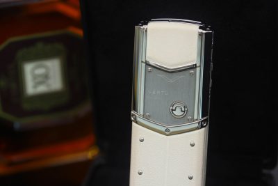 Điện thoại Vertu Signature S Pure White