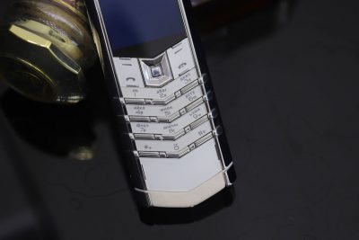 Điện thoại Vertu Signature S Pure White