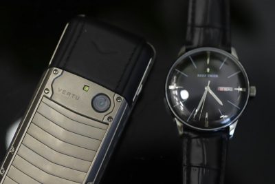 Điện thoại Vertu Ascent X Titanium Black (màu đen)