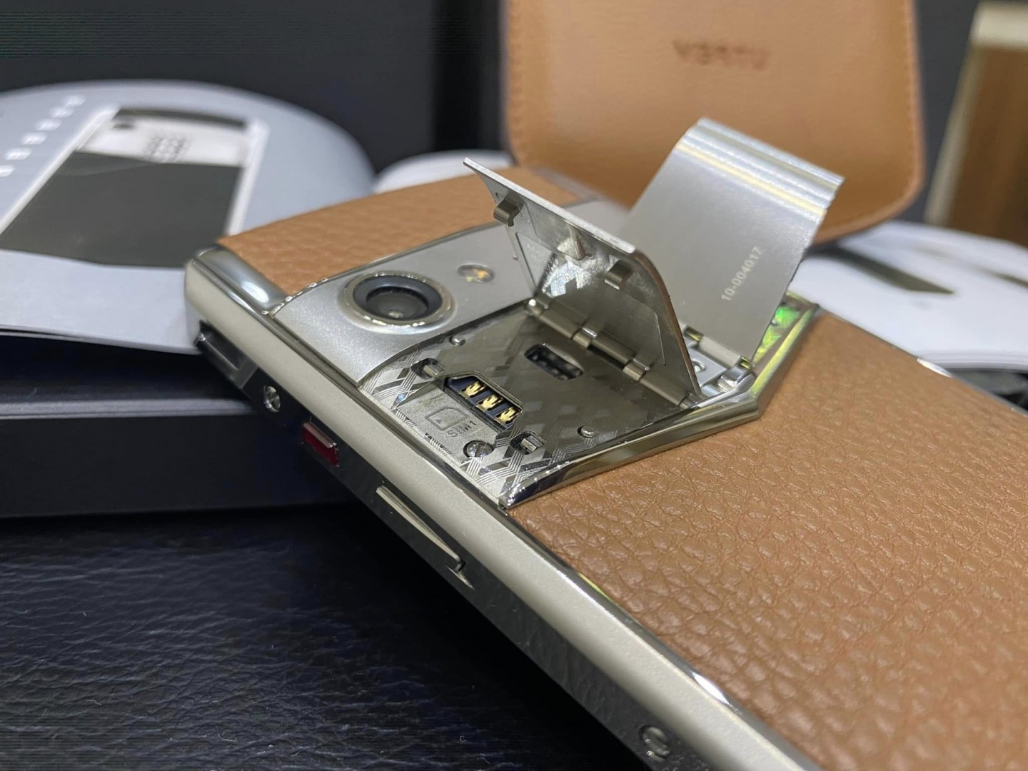 Vertu Aster P Brown (4)