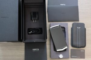 Vertu Aster P Moon White (6)