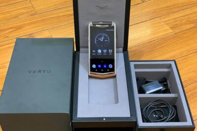 Điện Thoại Vertu Aster P da bê nâu