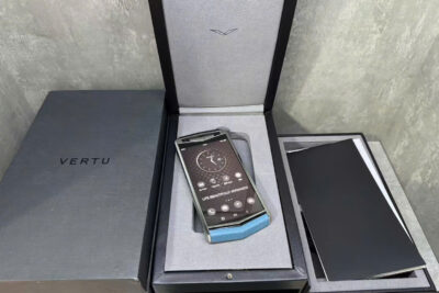 Điện Thoại Vertu Aster P da bê xanh