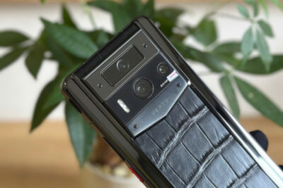 Điện thoại METAVERTU 2 Generation da cá sấu đen 99% chính hãng