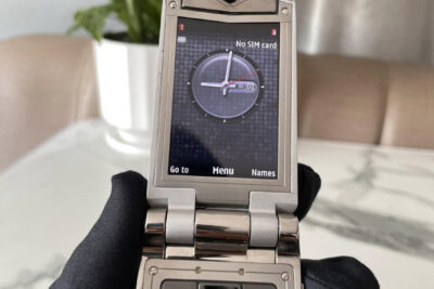 Điện Thoại Vertu Ayxta Nắp Gập Da Bê Đen Likenew