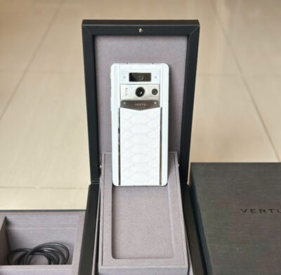 METAVERTU 2 MAX Serpent Edition gốm trắng da rắn 99%