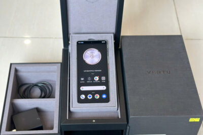 METAVERTU 2 MAX Serpent Edition gốm trắng da rắn 99%