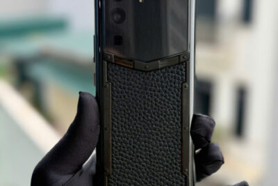 Vertu Meta 1 Web 3.0 Lưng Bọc Da Bê Đen