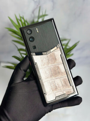 Vertu Meta 1 Web 3.0 Lưng Bọc Da Cá Sấu Bạch Tạng