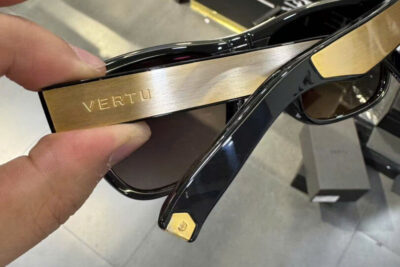 Kính mắt Vertu thông minh