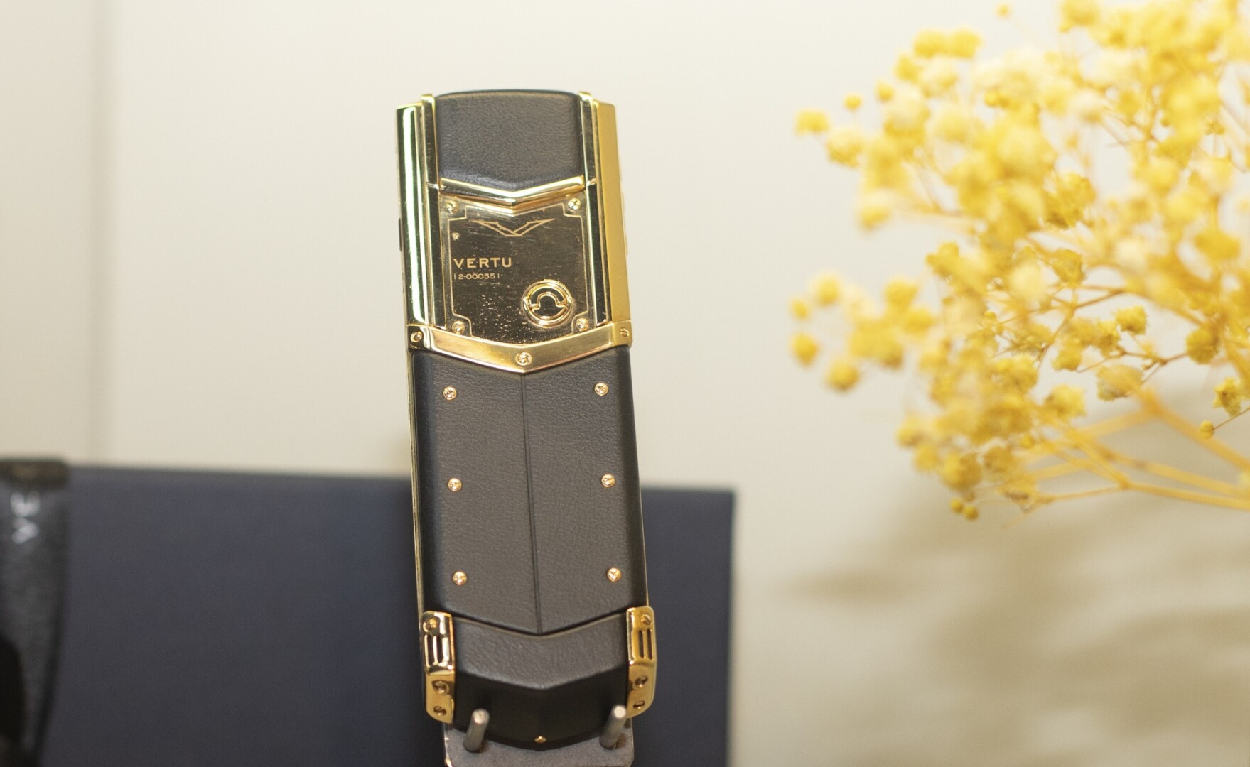 Phien Ban Vertu Signature 4g Pure Black Full Gold 17573862503071030369322 1757419544365 17574195448131175863396